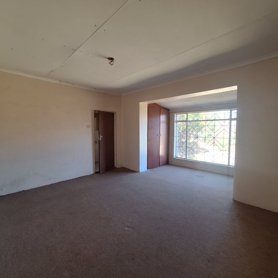 4 Bedroom Property for Sale in Frankfort Free State